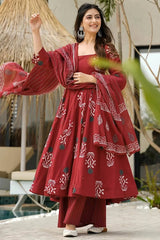 Maroon Cotton Floral Printed Flared Kurti Set - red cotton saree