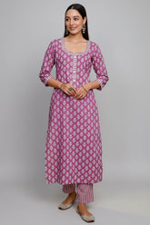 Pearly Purple Kurti Set in Cotton with Floral Print - purple cotton saree