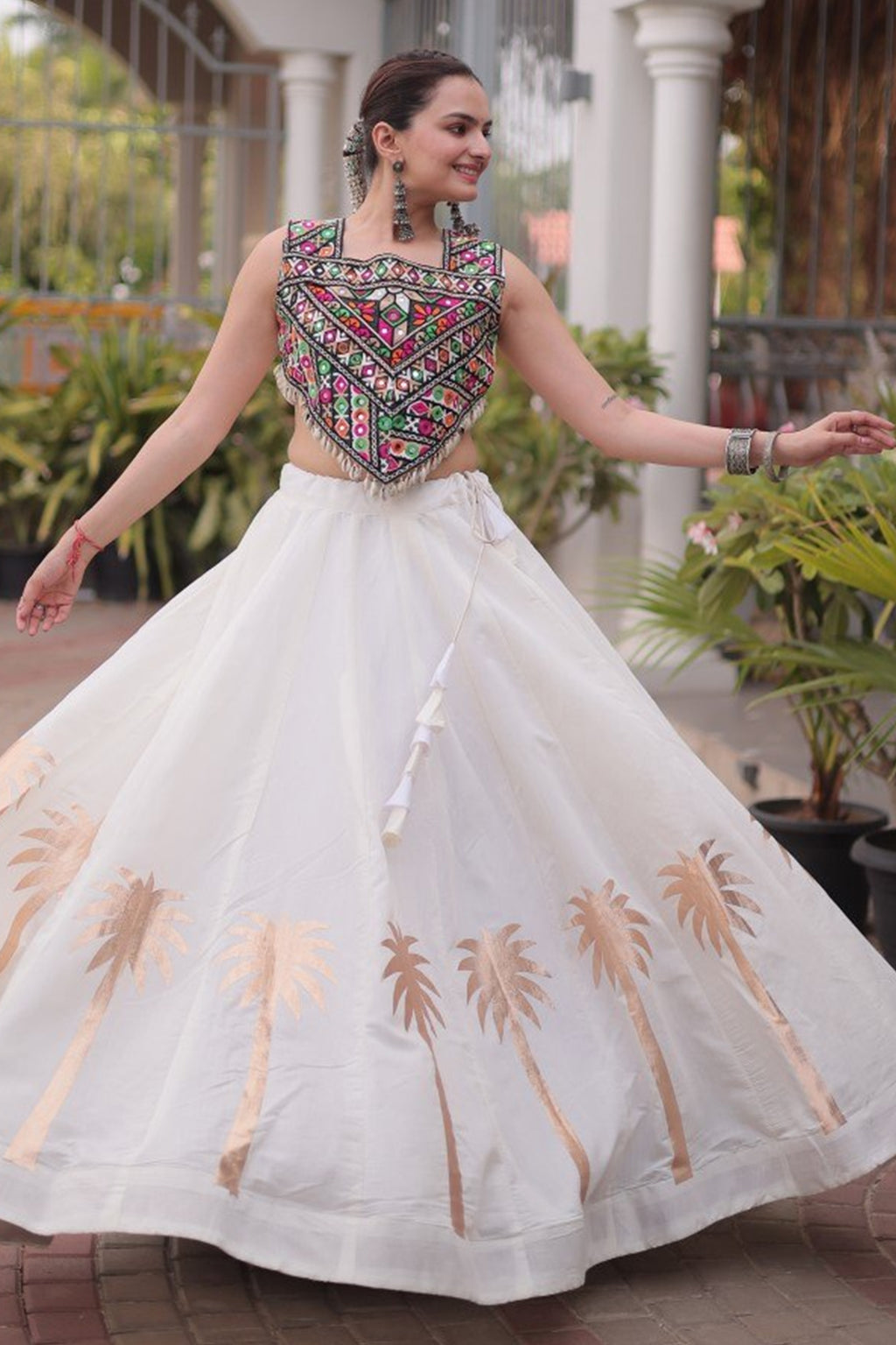 White Cotton Kachchi Mirror Worked Chaniya Choli