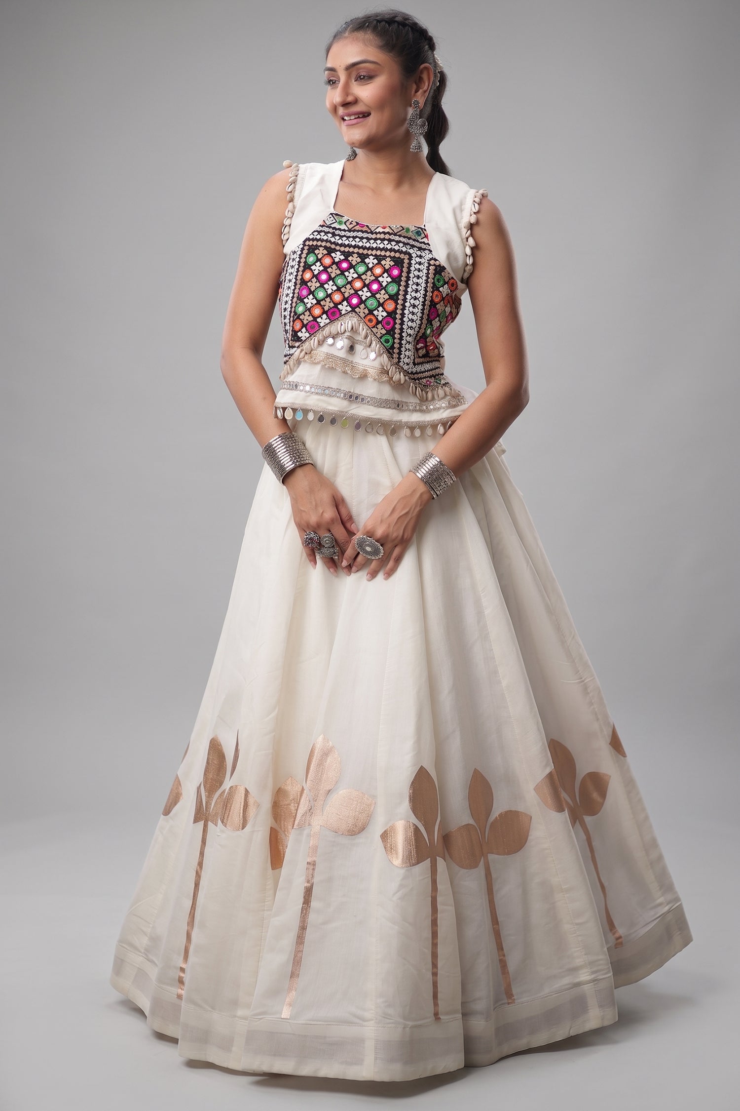 White Art Silk Kachchi Mirror Worked Chaniya Choli