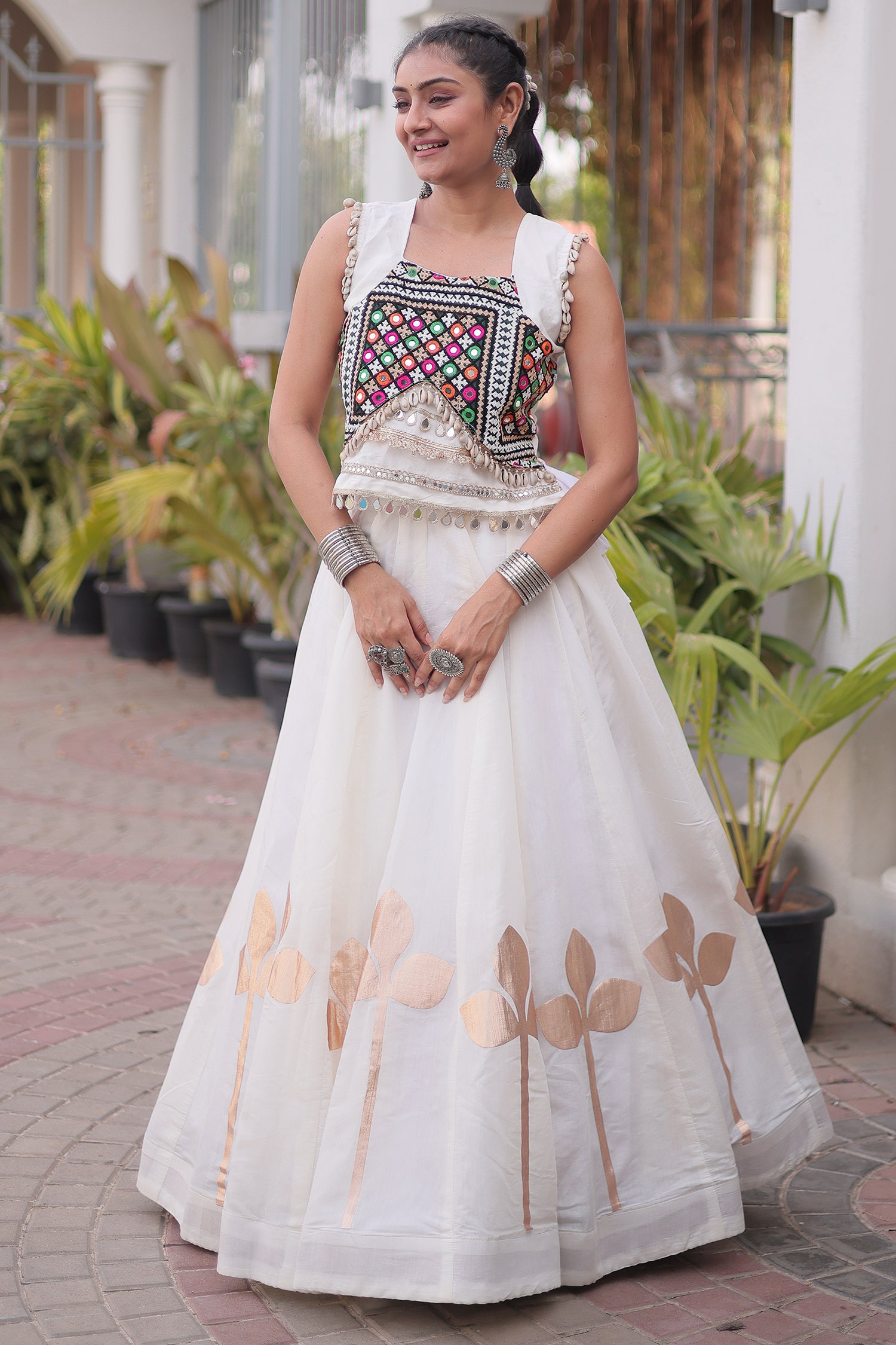 White Art Silk Kachchi Mirror Worked Chaniya Choli