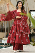 Maroon Cotton Floral Printed Flared Kurti Set - red cotton saree