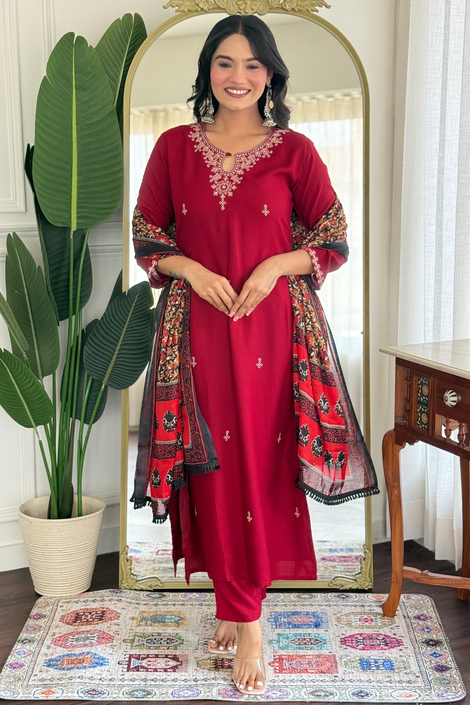 Pink Viscose Rayon Embroidered Straight Cut Kurti Set