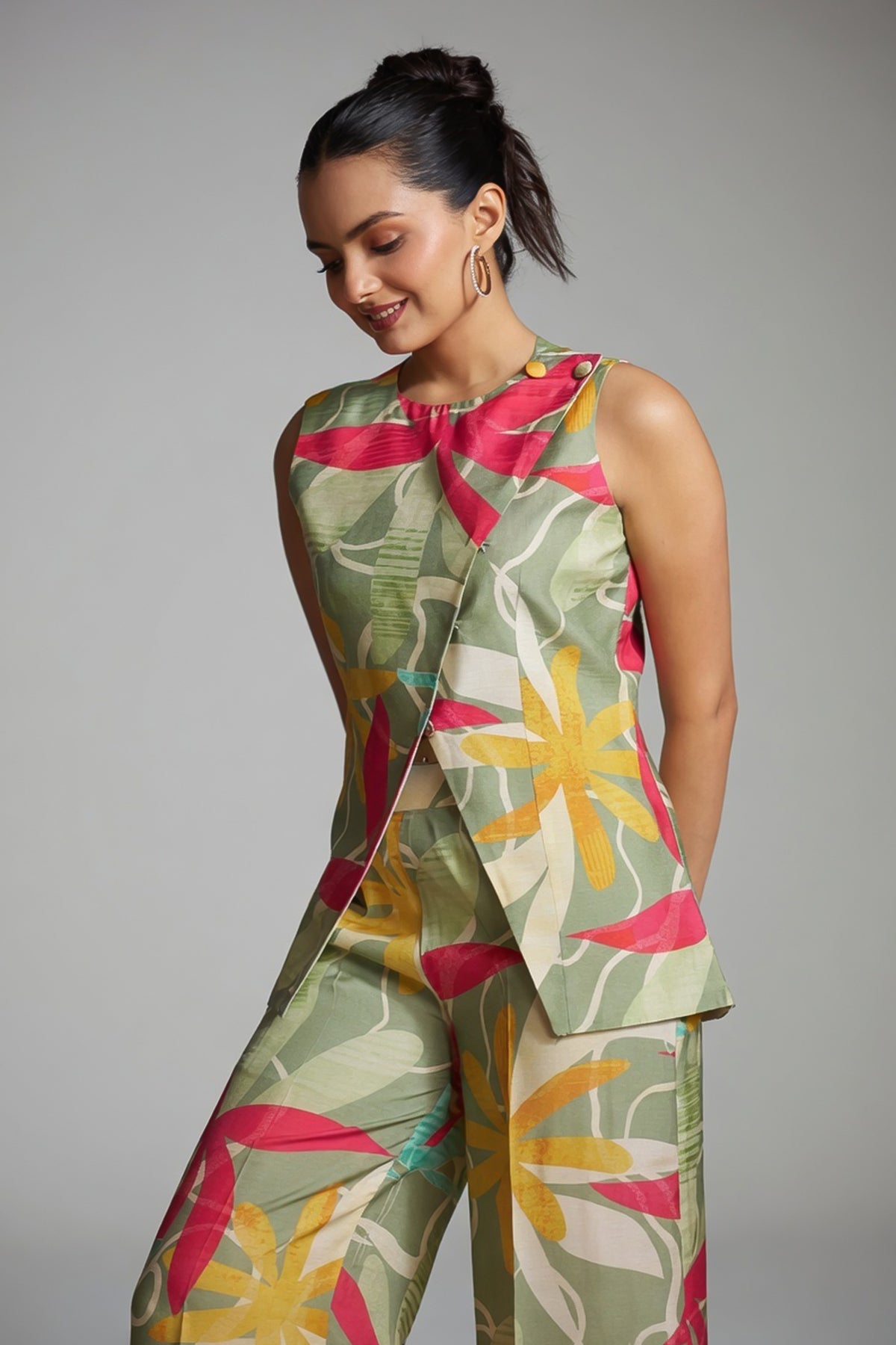 Green Muslin Silk Printed Co-Ord Set - green silk saree
