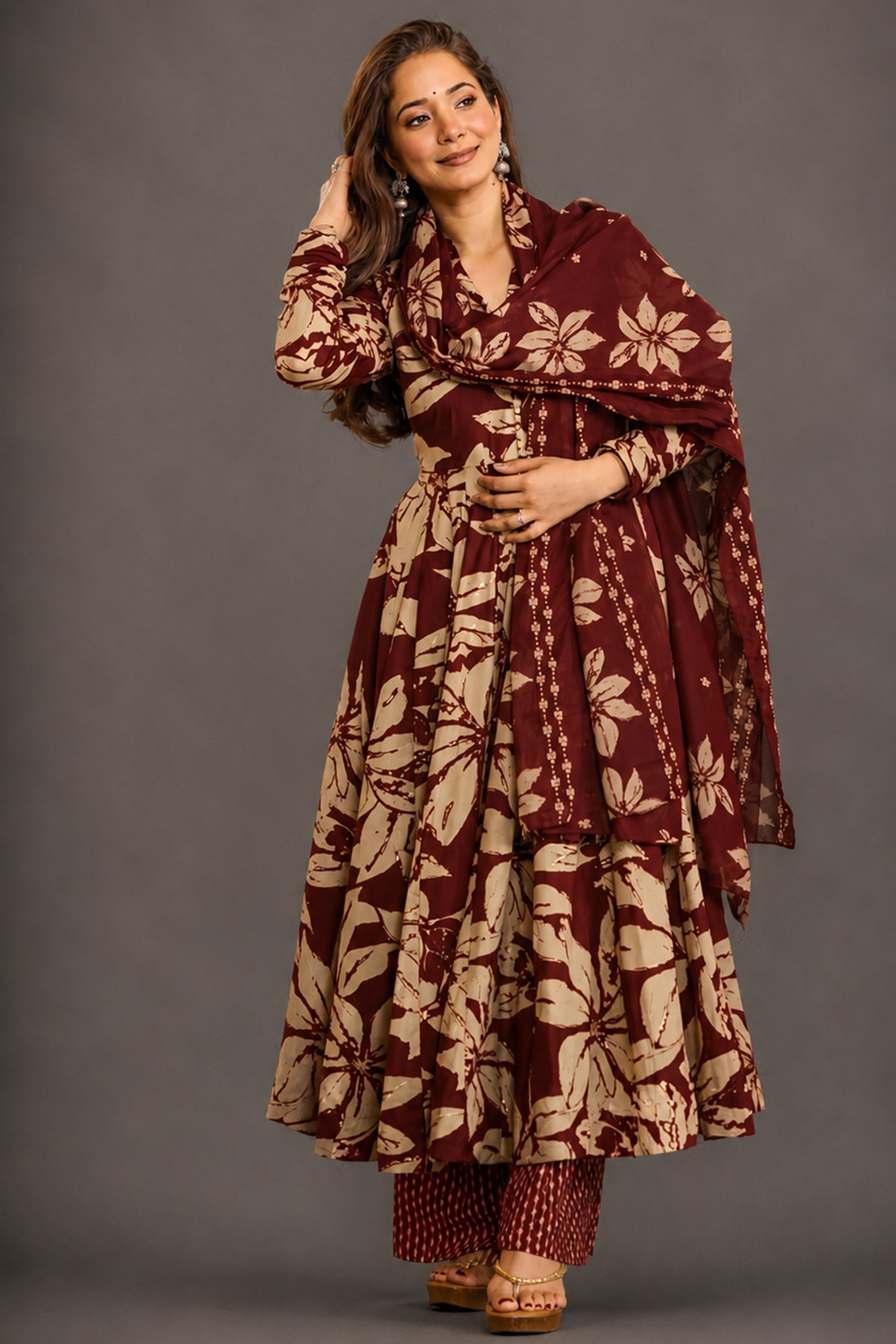 Imperial Ruby Vintage Floral Printed Muslin Silk Kurti Set Main image