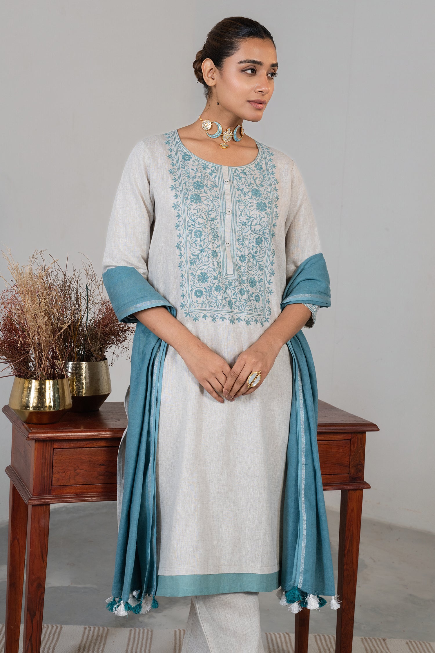 Premium linen fabric texture and neckline details of Off White Kurti Set