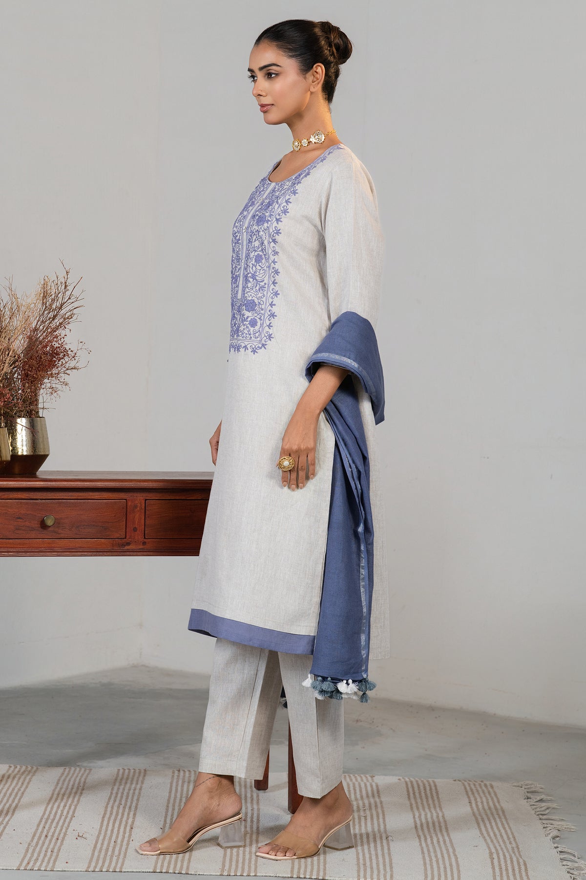 Premium linen fabric texture and neckline details of Off White Kurti Set