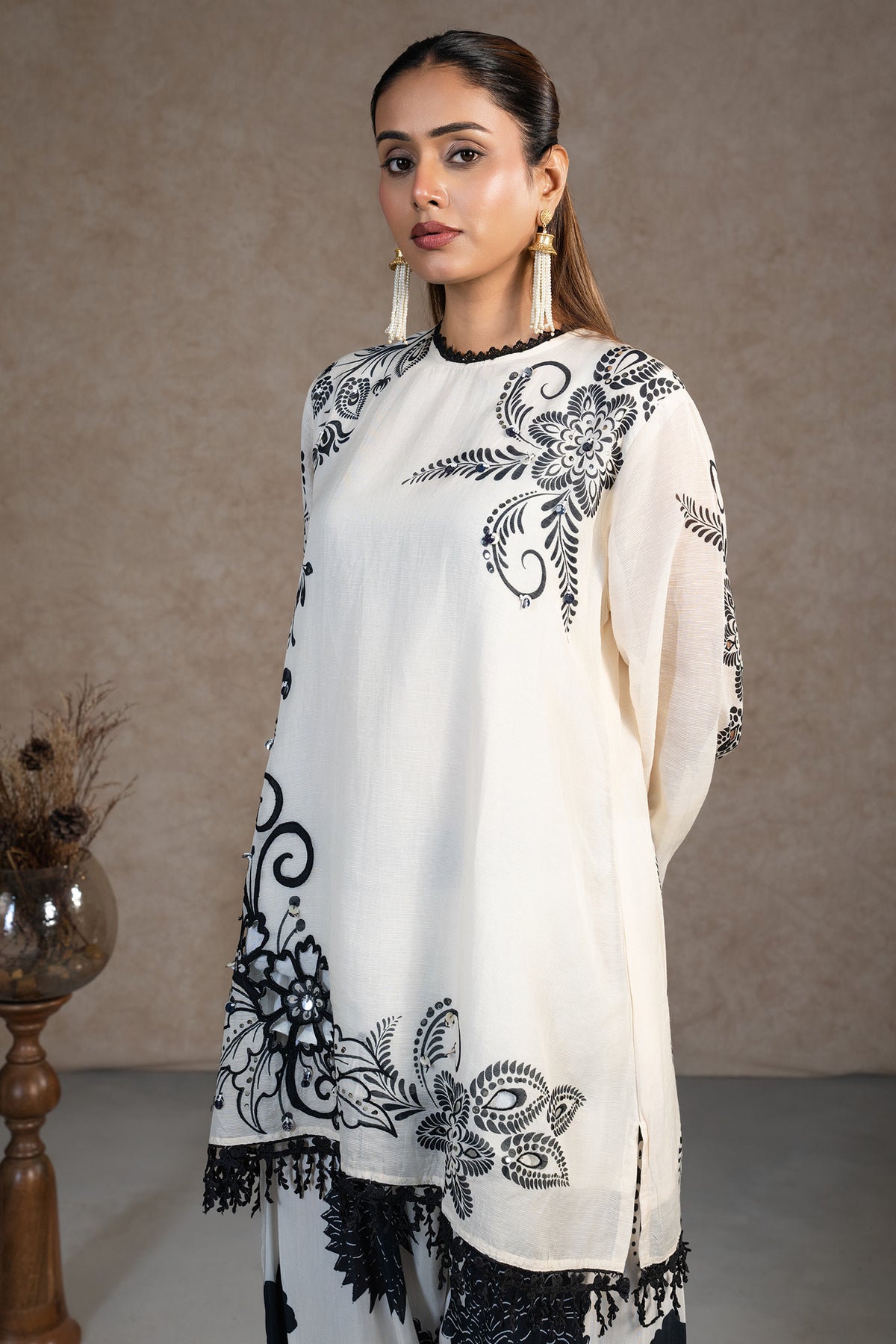 Chic Ivory Cream Linen Floral Printed Co-Ord Set for women fashion