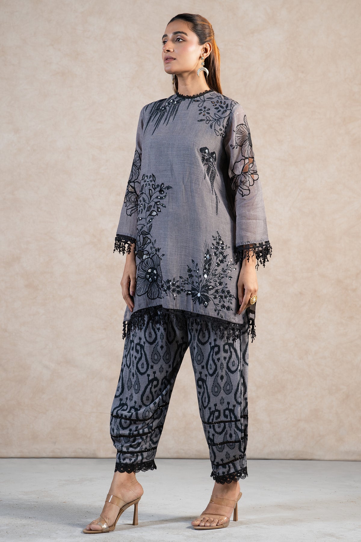 Botanical print and styling details of Grey Linen Floral Printed Co-Ord Set