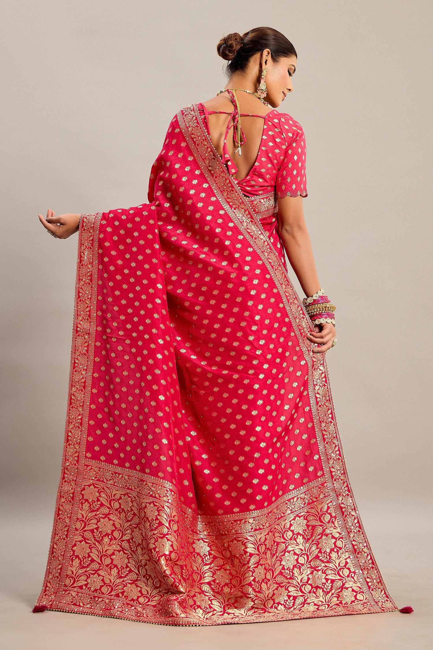 Pink Art Silk Saree with Woven Butti Work and Floral Pallu
