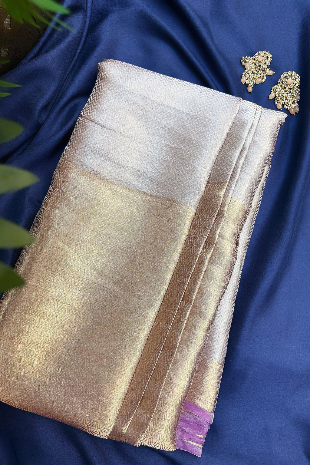 Golden Kanchipuram Tissue Silk Woven Saree - gold silk saree