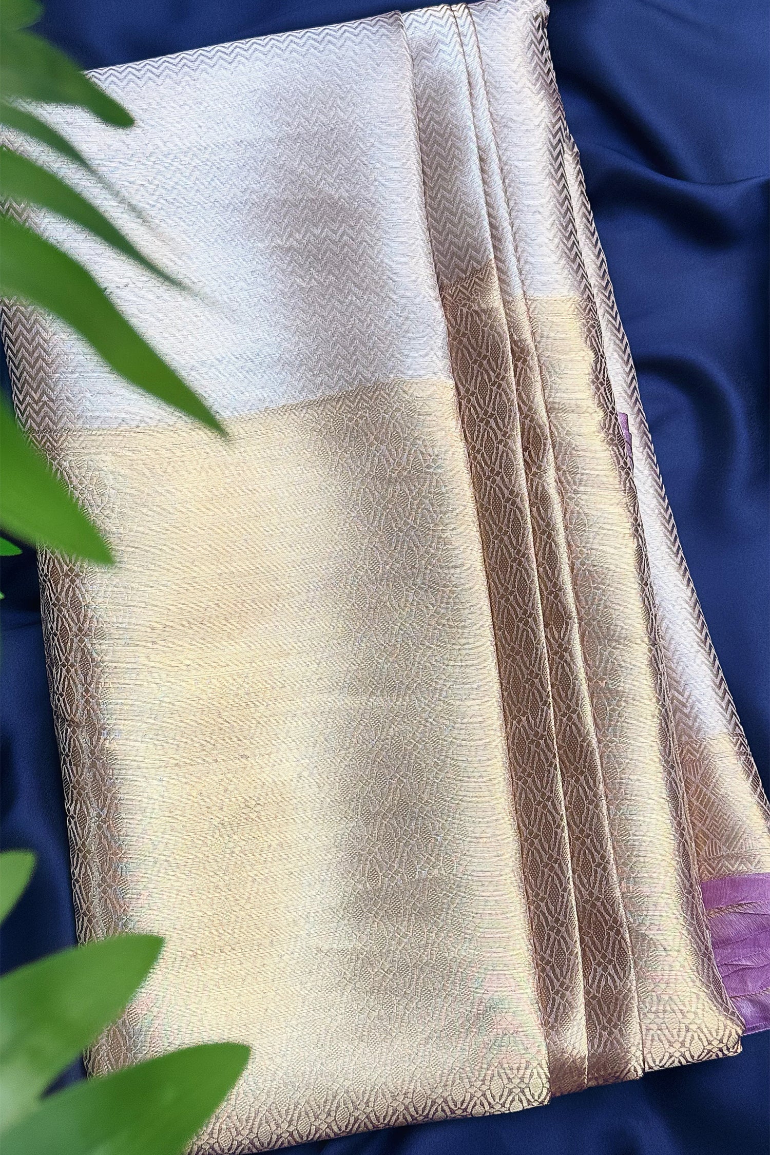 Golden Kanchipuram Tissue Silk Woven Saree - gold silk saree