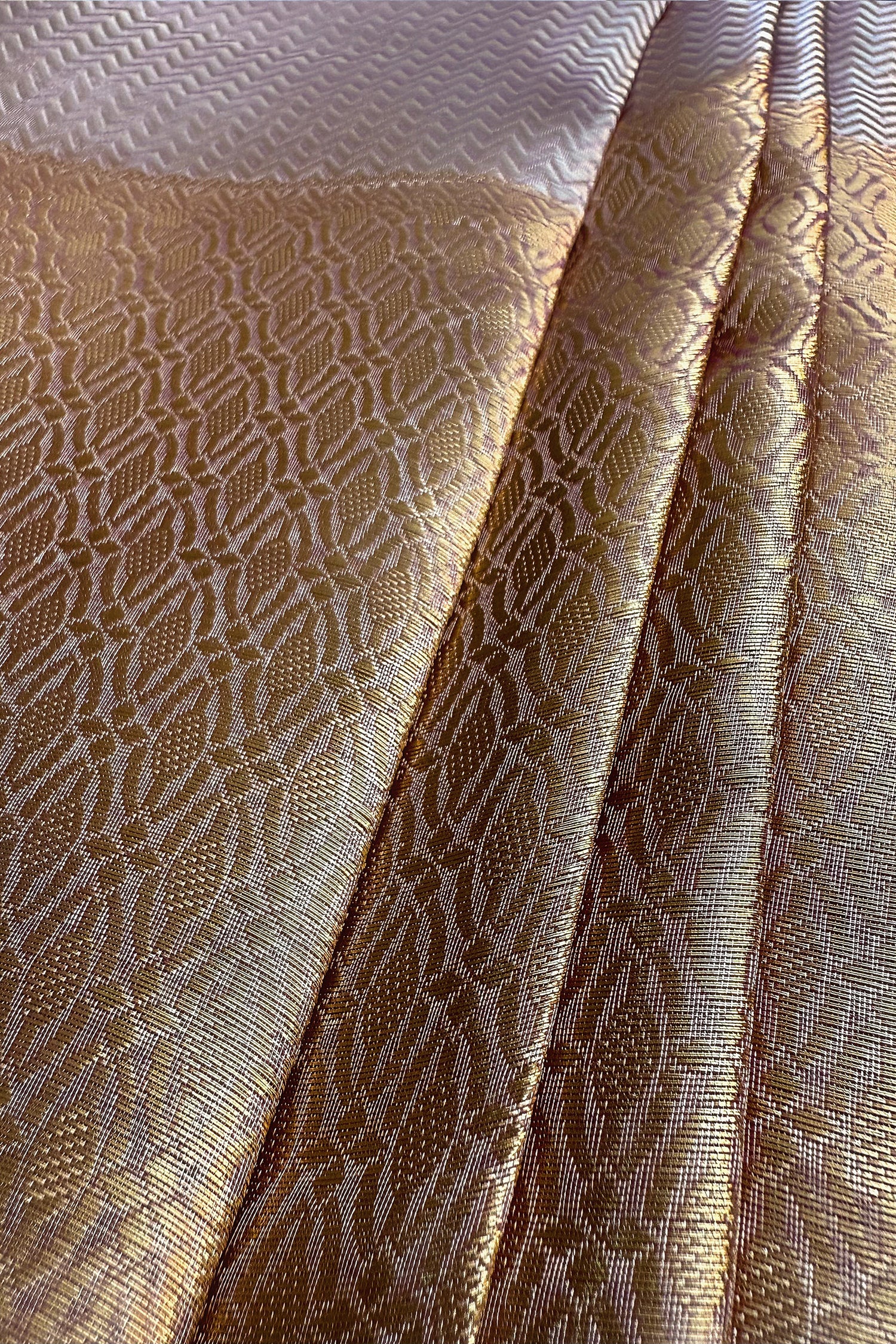 Golden Kanchipuram Tissue Silk Woven Saree - gold silk saree