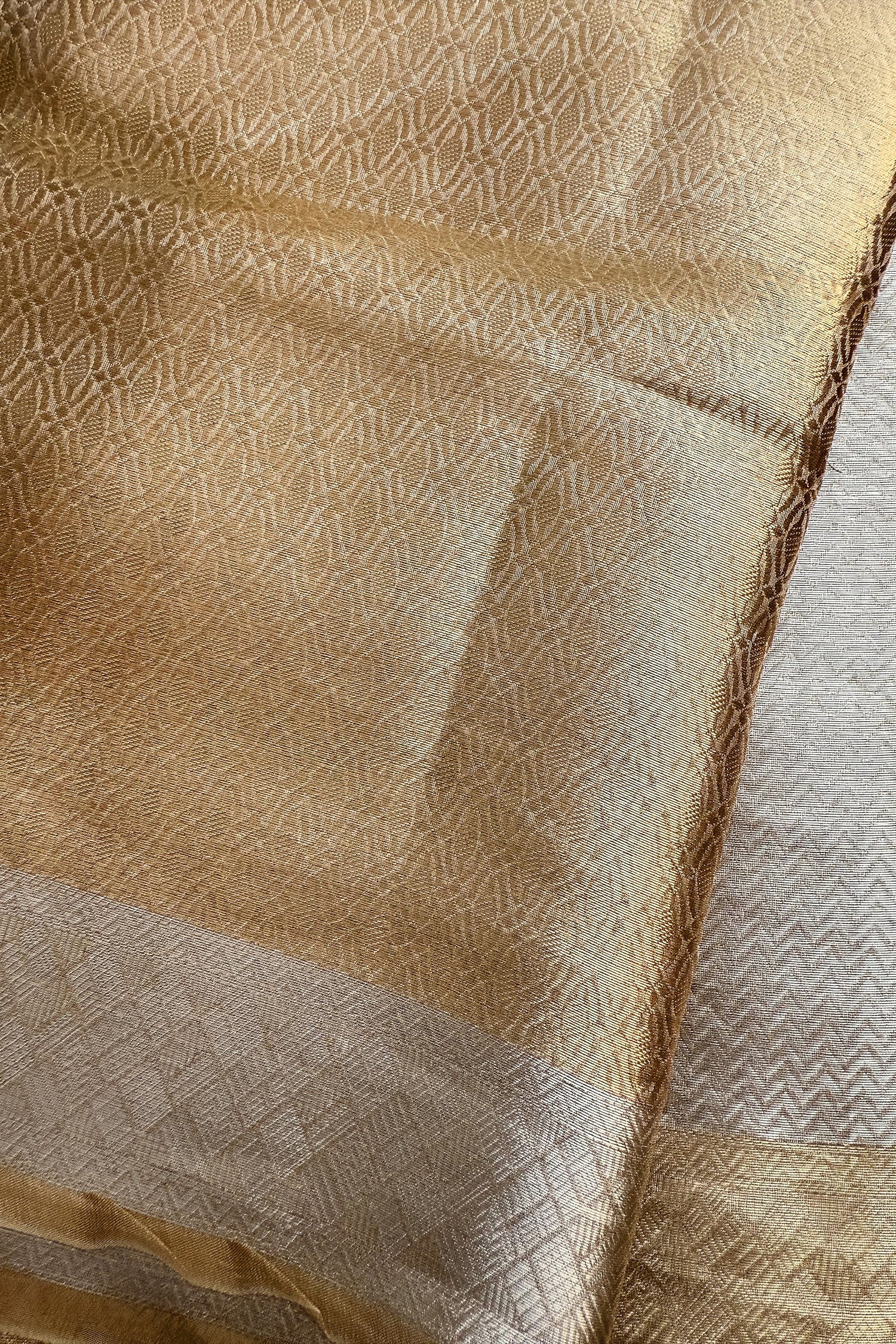 Golden Kanchipuram Tissue Silk Woven Saree - gold silk saree