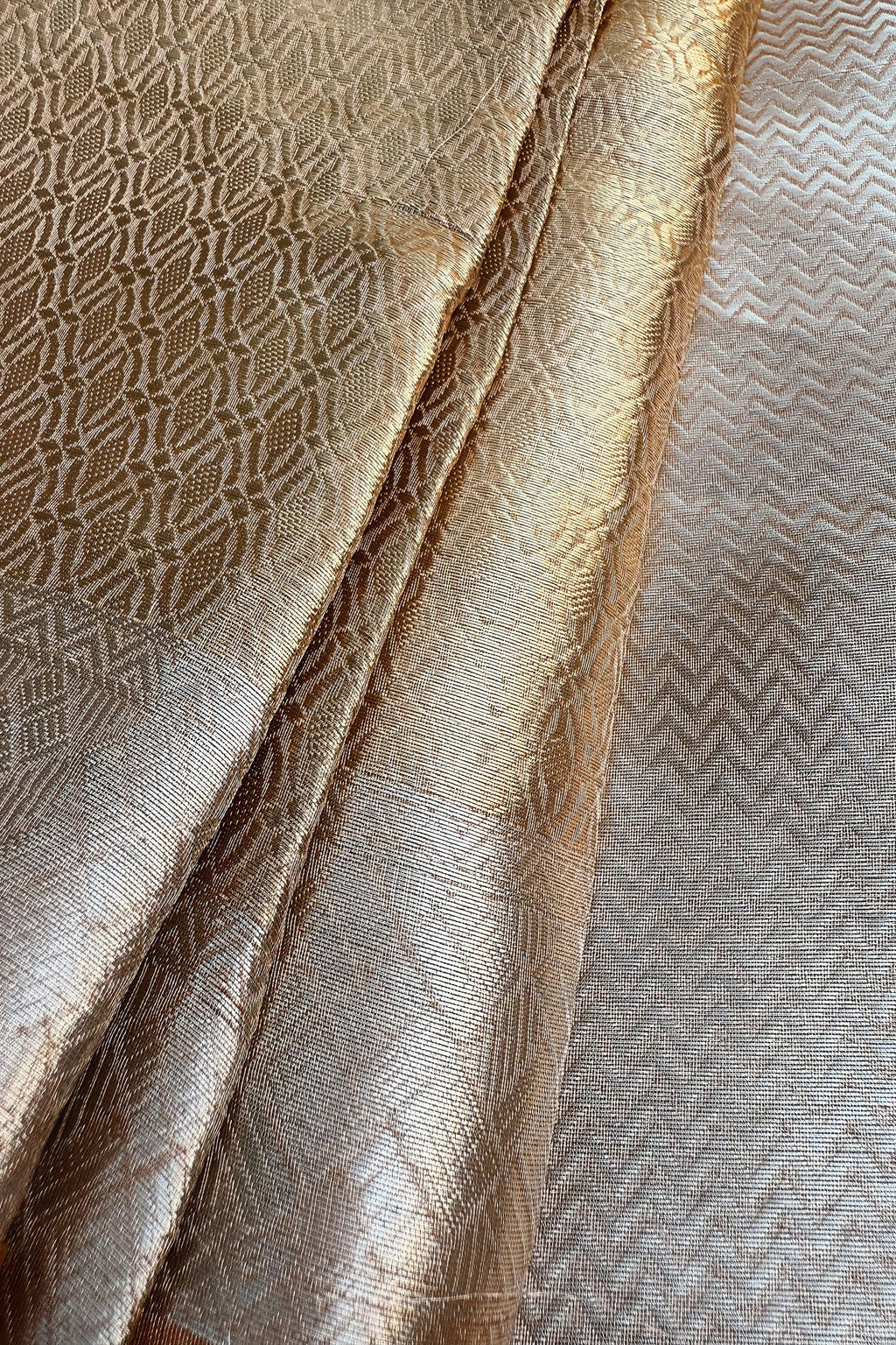 Golden Kanchipuram Tissue Silk Woven Saree - gold silk saree