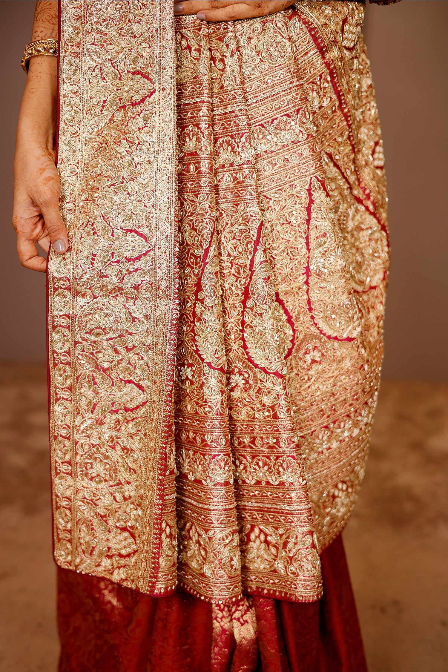 Magenta Kanchipuram Silk Traditional All Over Woven Saree with Handworked Border and Pallu