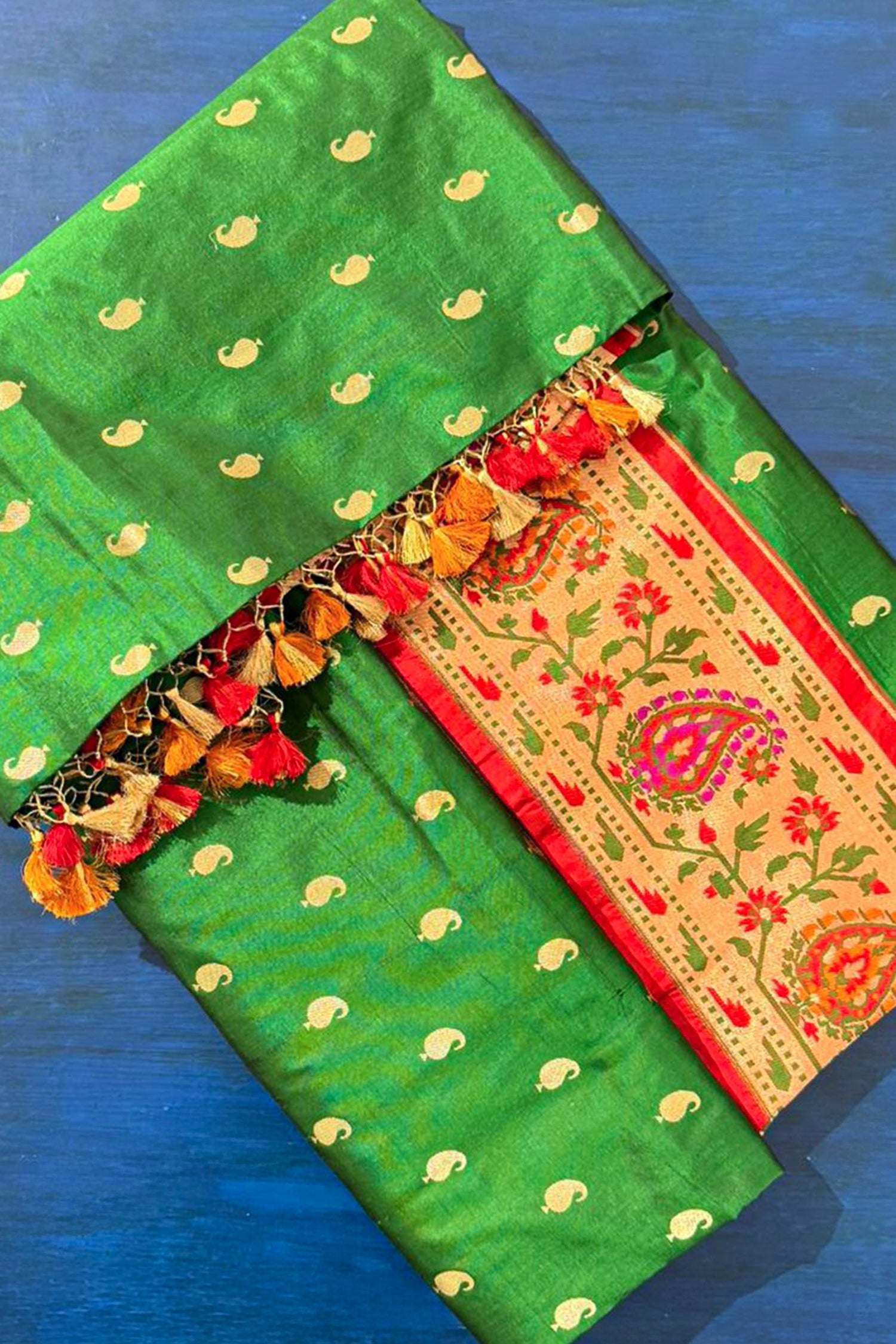 Green Silk Traditional Paisley Woven Saree with Contrast Border and Pallu - green silk saree