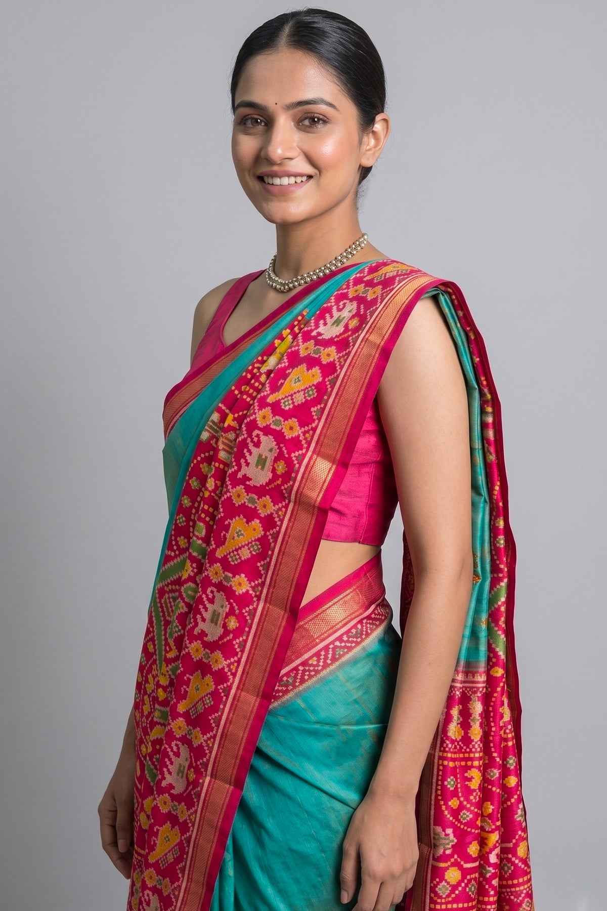 Sea Green Art Silk Saree with Patola Border and Contrast Pallu - green silk saree patola