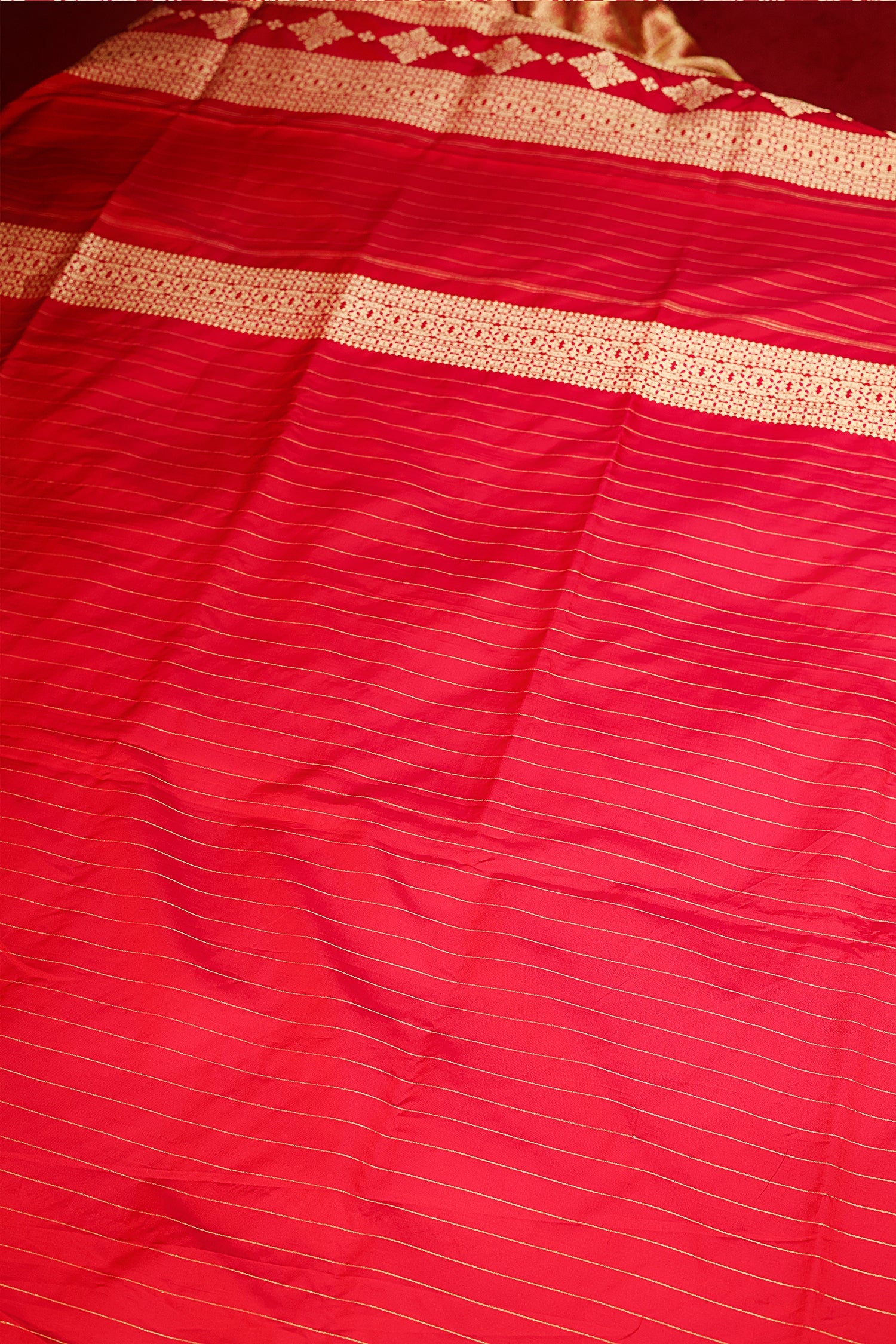 Red Banarasi Silk Traditional Checks Woven Saree - red silk saree