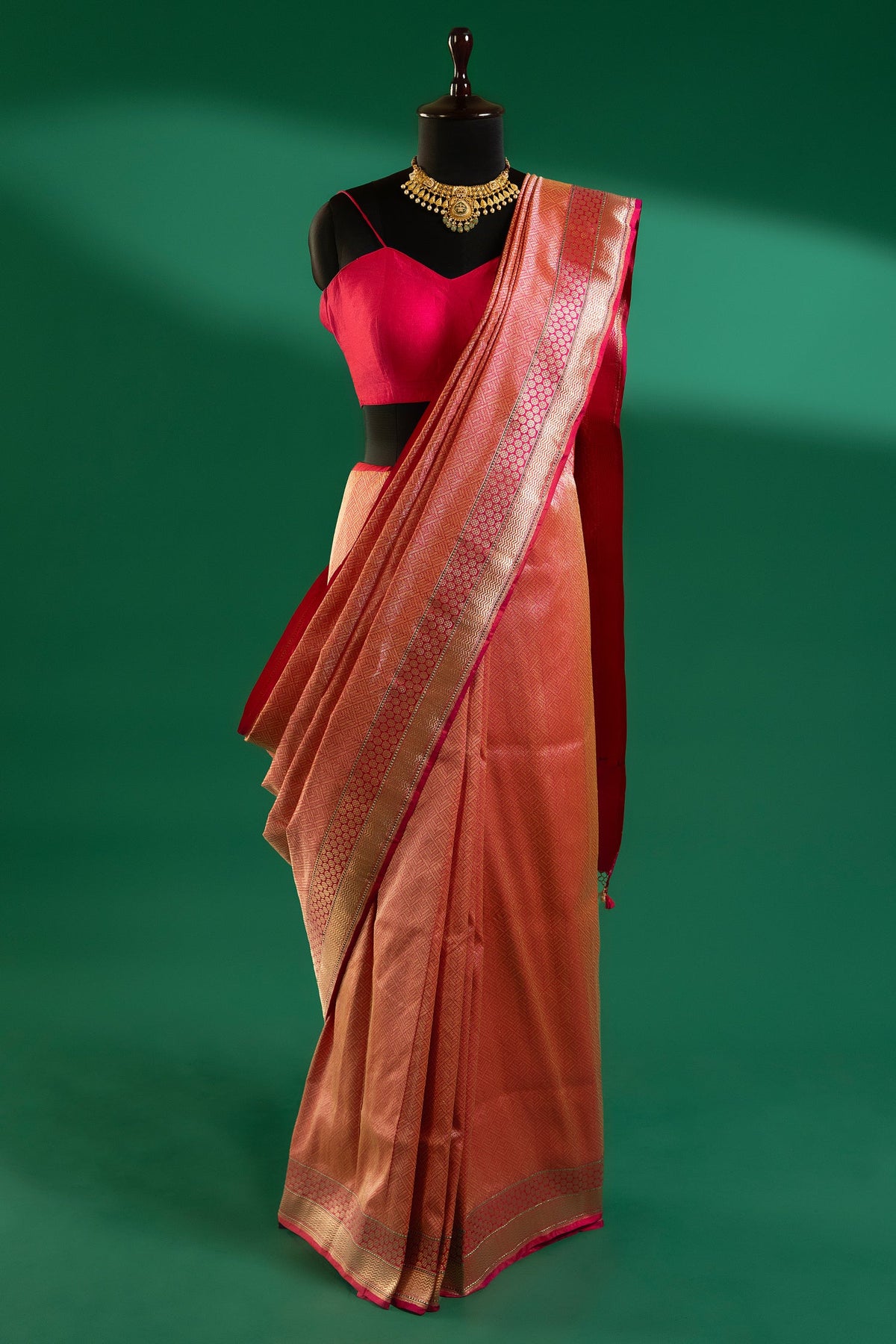 Pink Silk Traditional Woven Saree - pink silk saree