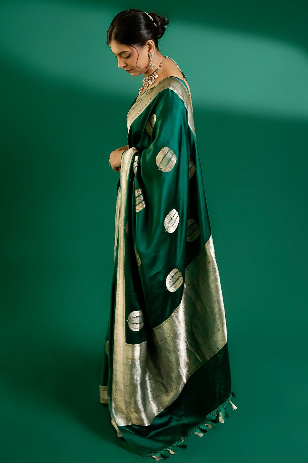 Bottle Green Mango Silk Woven Saree Contrast Border and Pallu - green silk saree