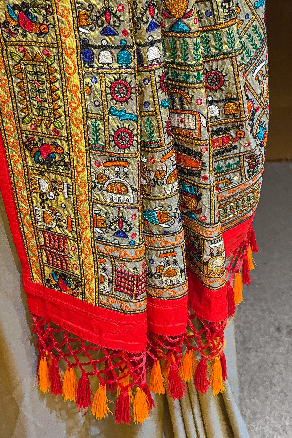 Sage Green Two Toned Art Silk Saree with Thread Embroidered Pallu and Border - red silk saree embroidered