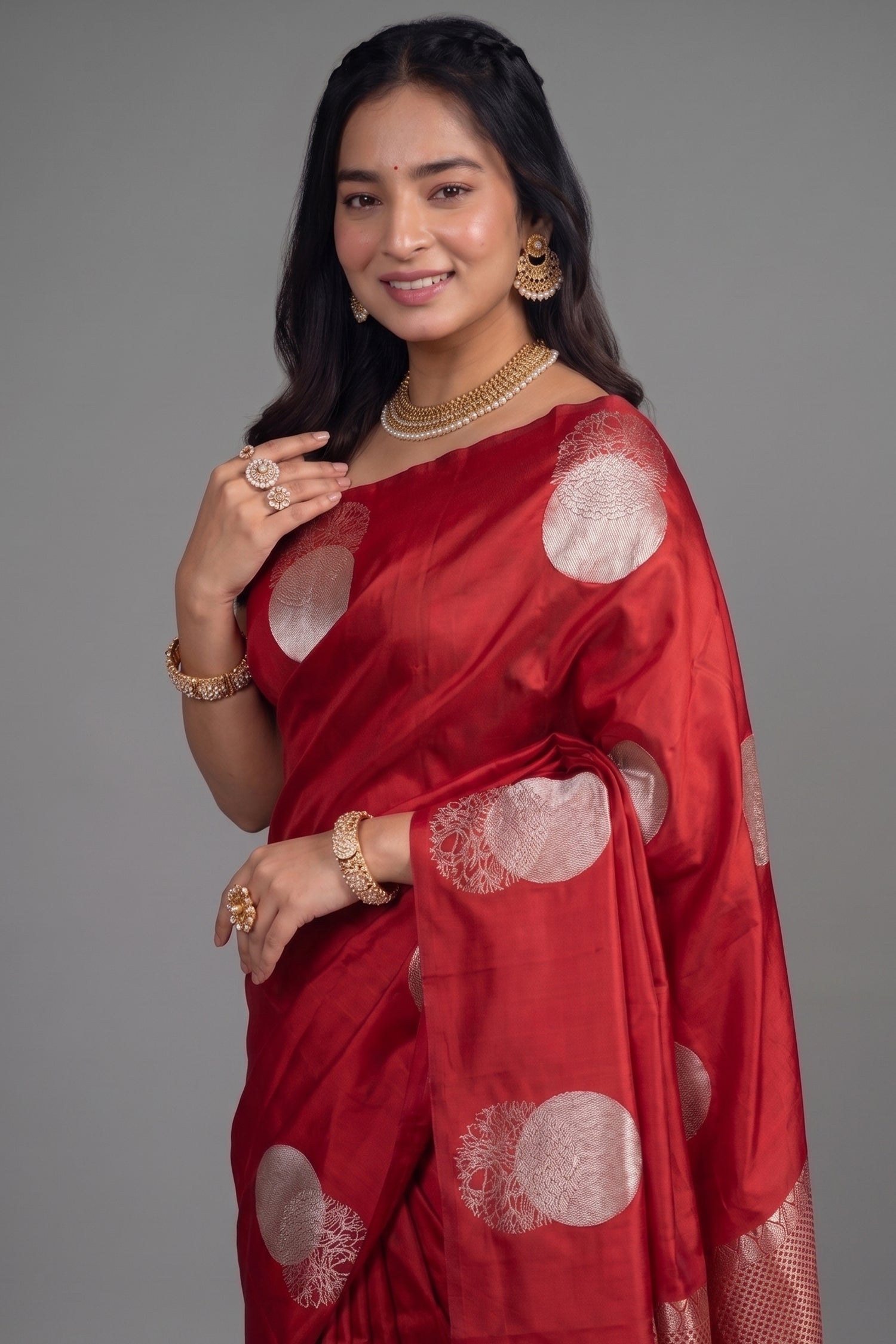 Scarlet Red Raw Mango Silk Weaving Saree Featuring Large Contemporary Zari Butas Secondary image