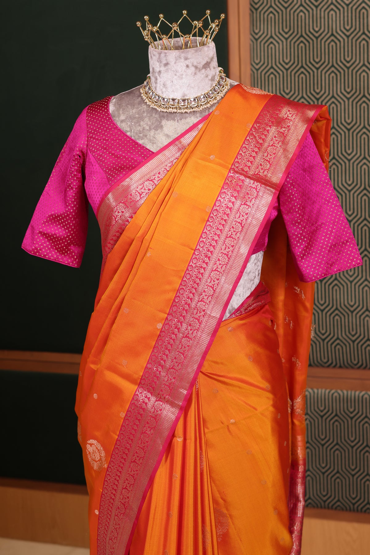 Vibrant Orange Woven Handloom Silk Saree with Fine Butti Work and Ornate Pink Zari Pallu