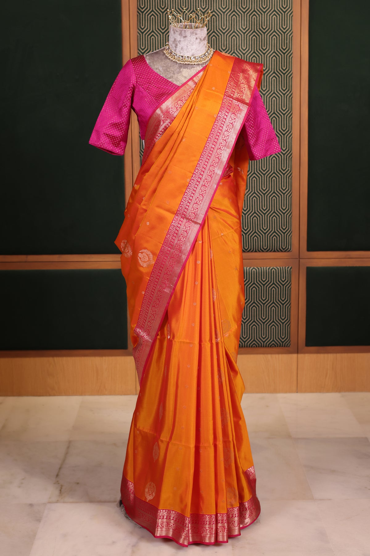Vibrant Orange Woven Handloom Silk Saree with Fine Butti Work and Ornate Pink Zari Pallu