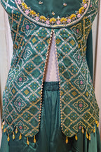 Green Art Silk Slit Cut Bandej Woven Palazzo Suit