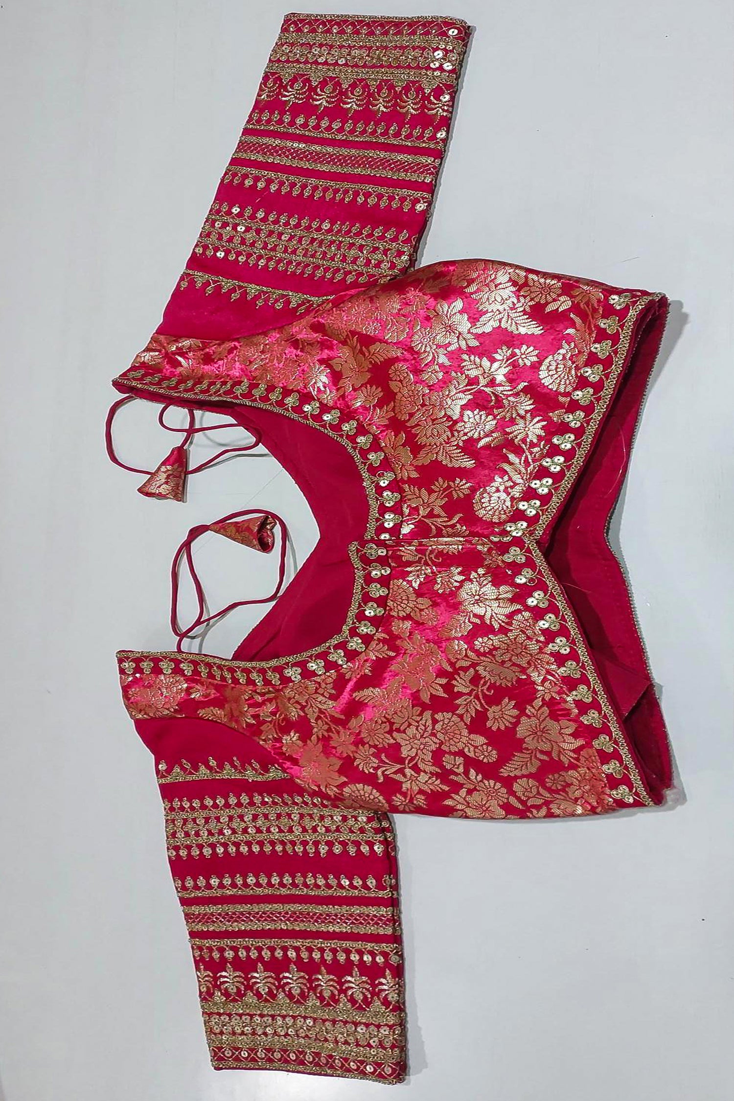 Sunset Dual-Tone Pink & Orange Zari Silk Saree with Red Embroidered Scallop Border
