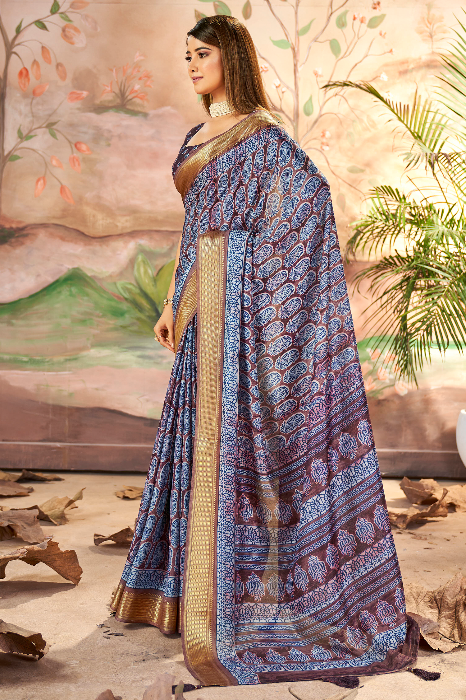 Dola Silk Paisley Printed Saree
