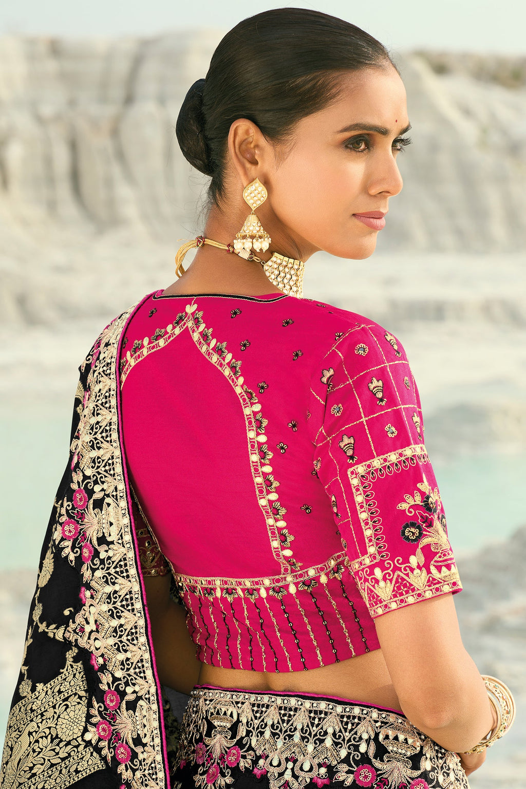 Black Viscose Woven Saree with Embroidery Border - black viscose saree embroidery