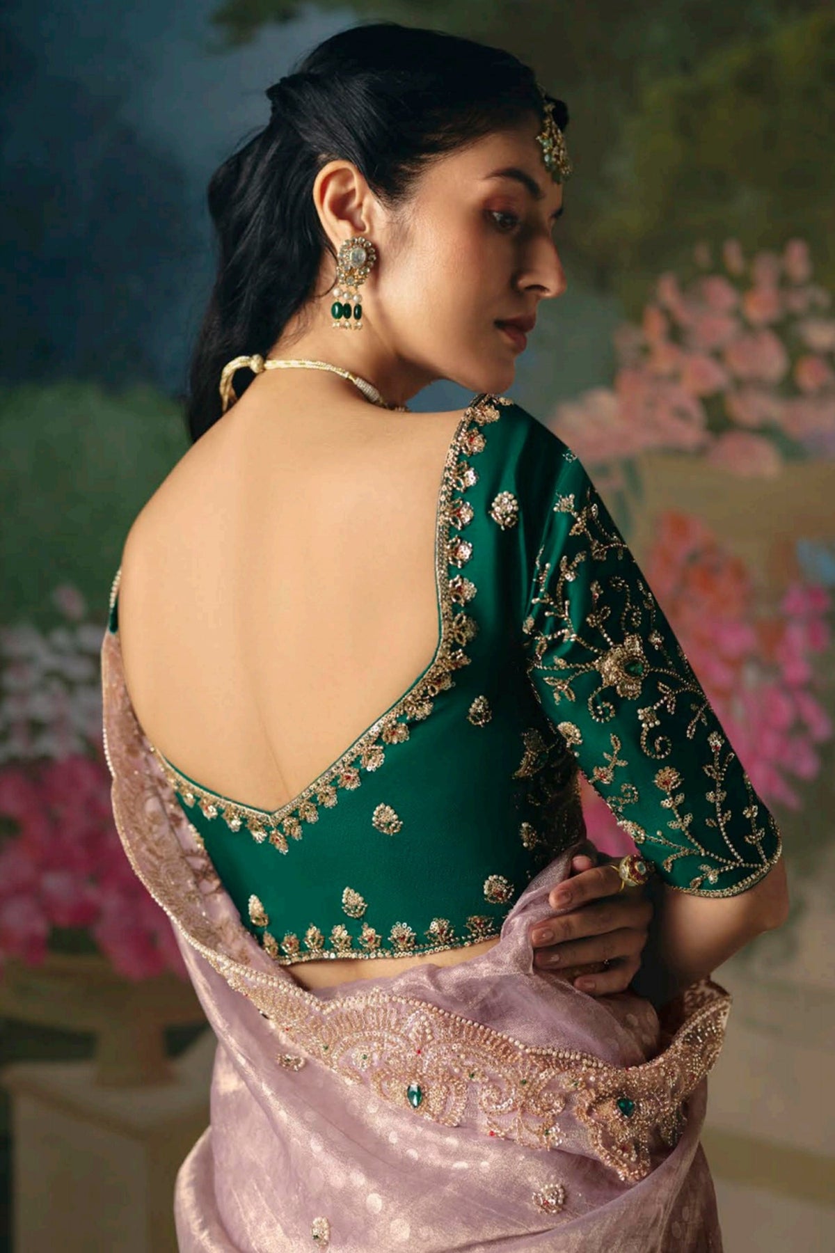 Light Mauve Organza Scallop Border Saree with Sequin Cutdana Work - organza saree