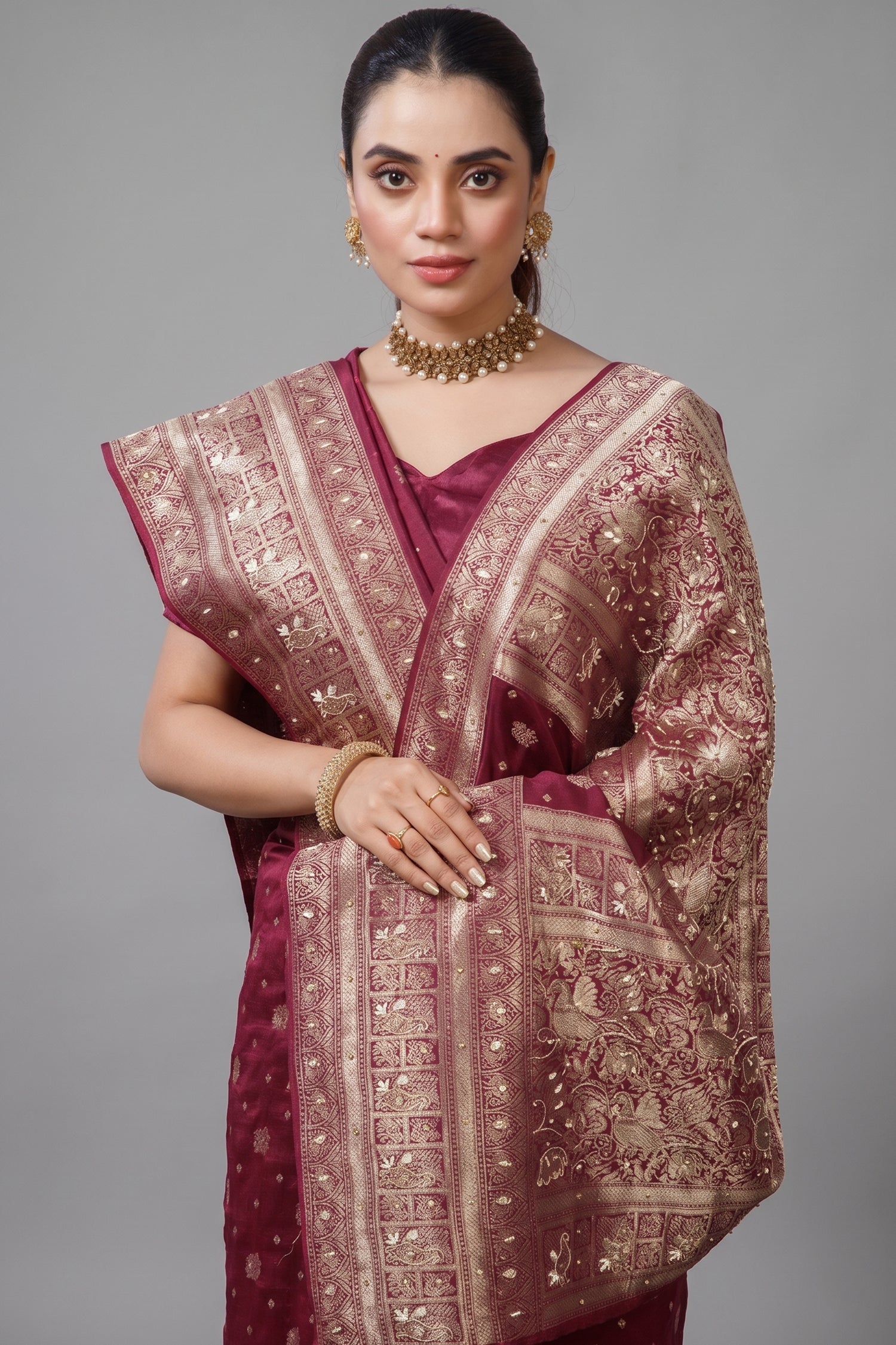 Magenta Dola Silk All Over Woven Saree with Handworked Pallu and Border Secondary image