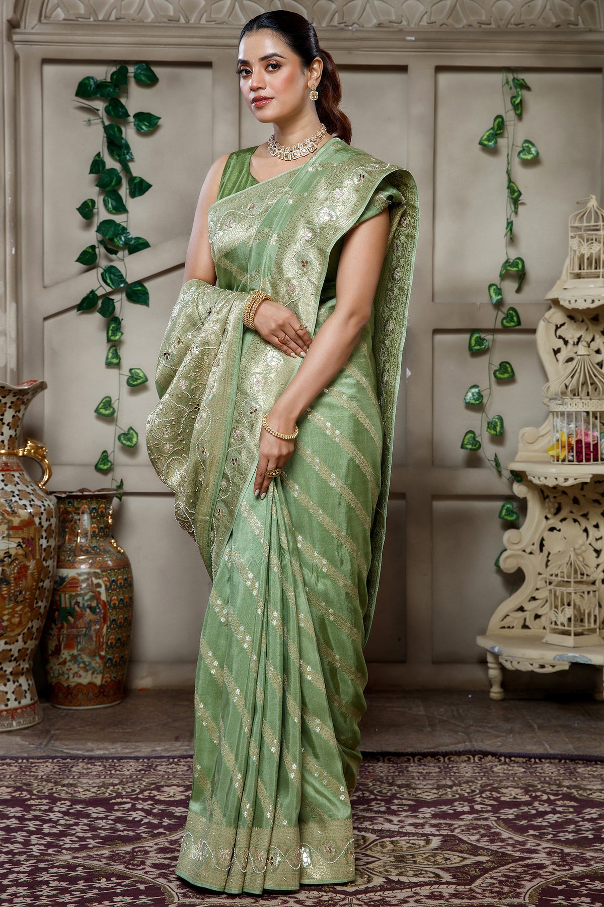 Light Pista Dola Silk Saree