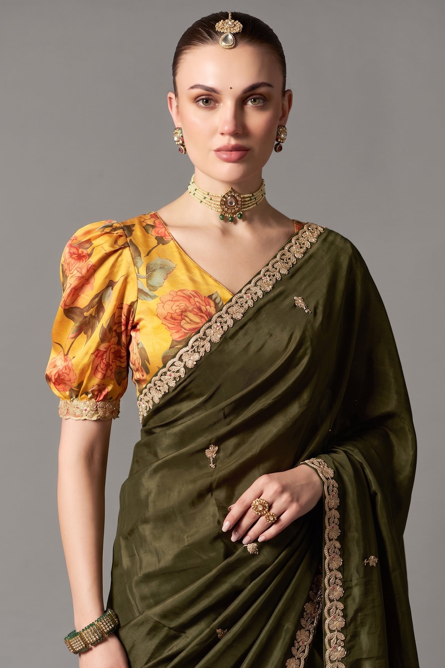 Deep Olive Green Organza Saree Highlighted With Sequins Secondary image