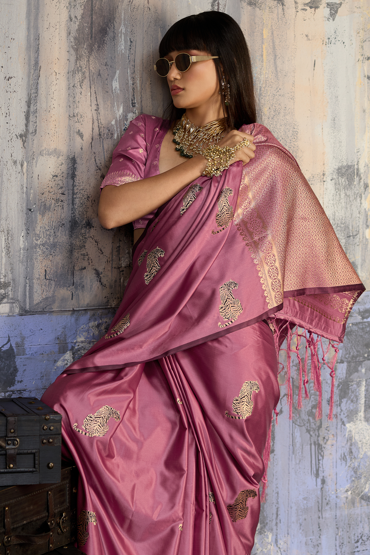 Pastel Lavender Lilac Satin Silk Saree with Metallic Tiger Weaves And Geometric Zari Border