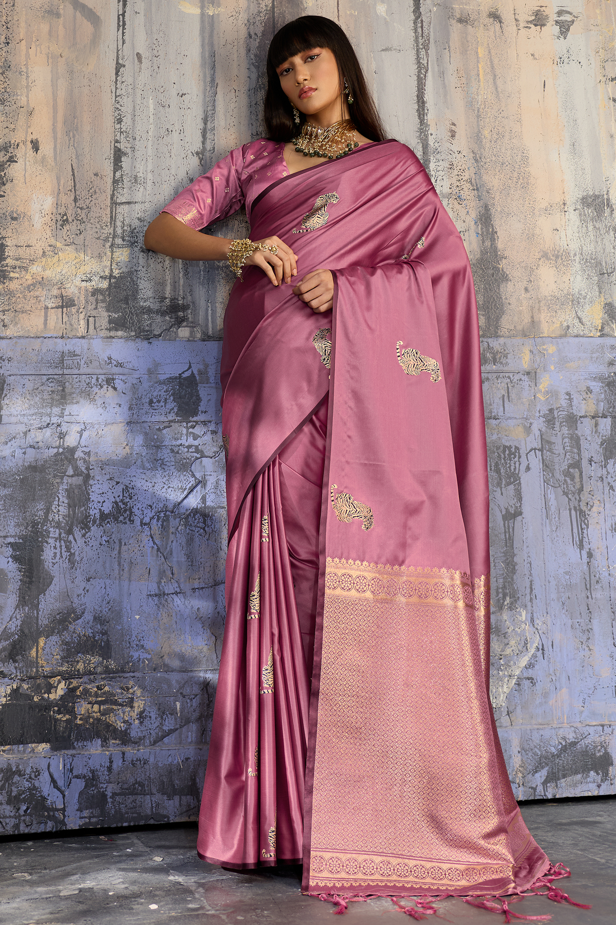 Pastel Lavender Lilac Satin Silk Saree with Metallic Tiger Weaves And Geometric Zari Border