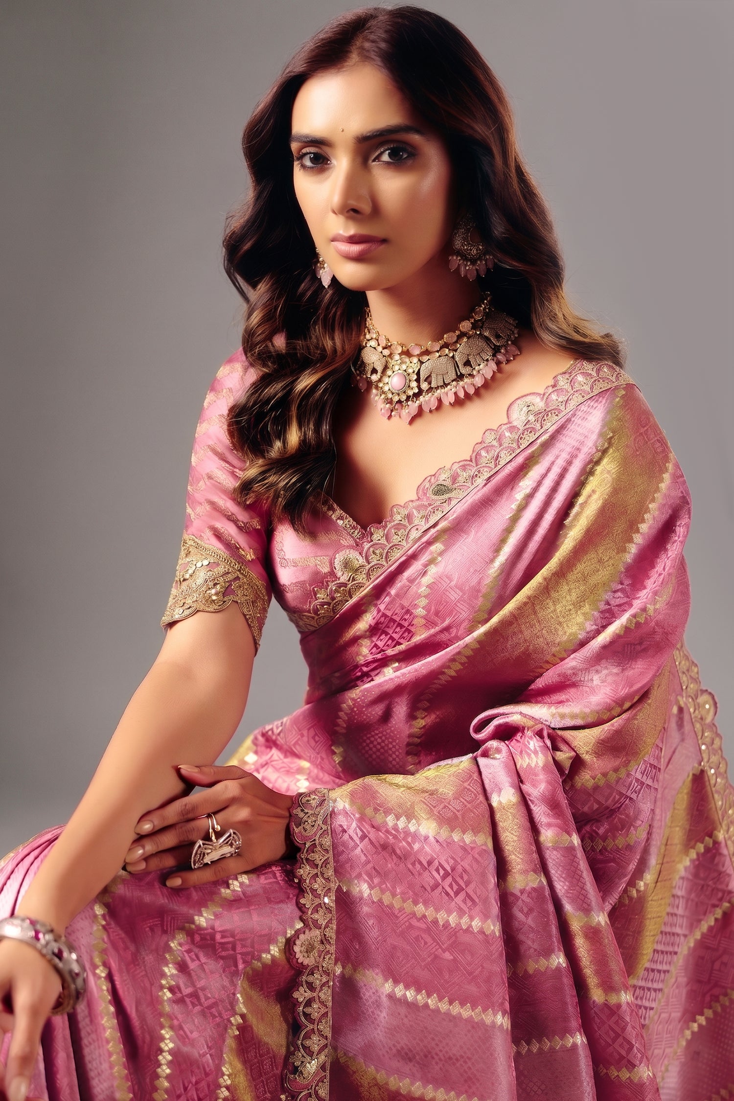 Dusty Mauve Lavender Striped Two Tone Jacquard Silk Saree with Showcasing Metallic Weaving