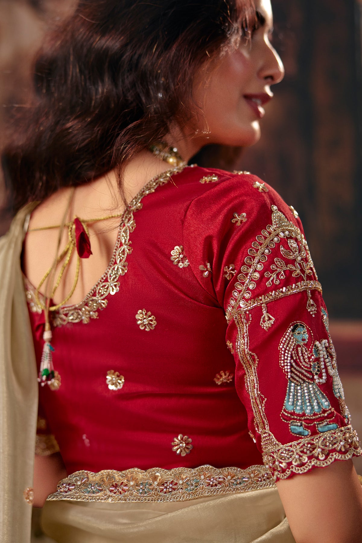 Muted Cream Organza Saree with Subtle Embroidered Buttashork