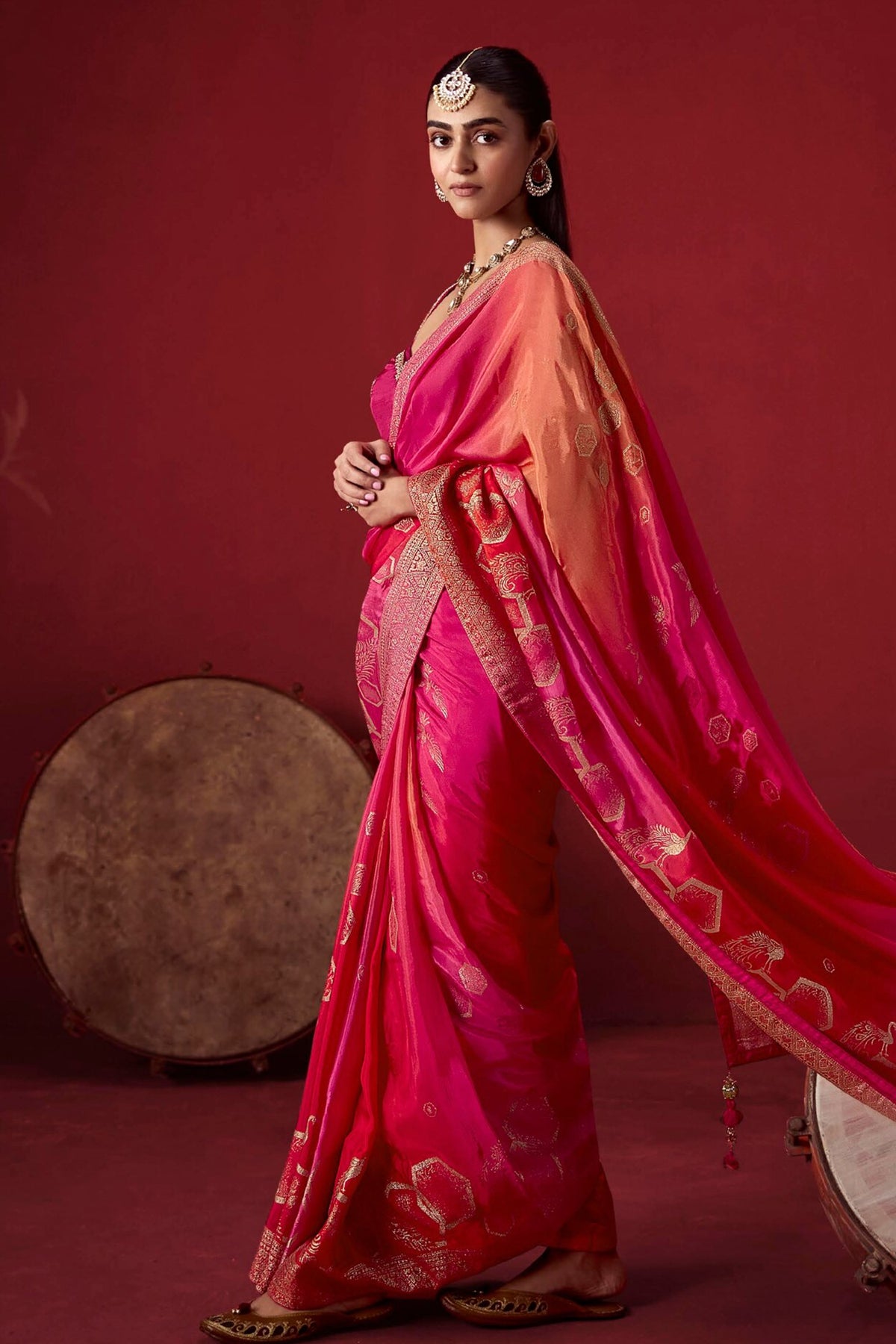 Magenta Dola Crape Soft Silk Saree with Ombre Shades