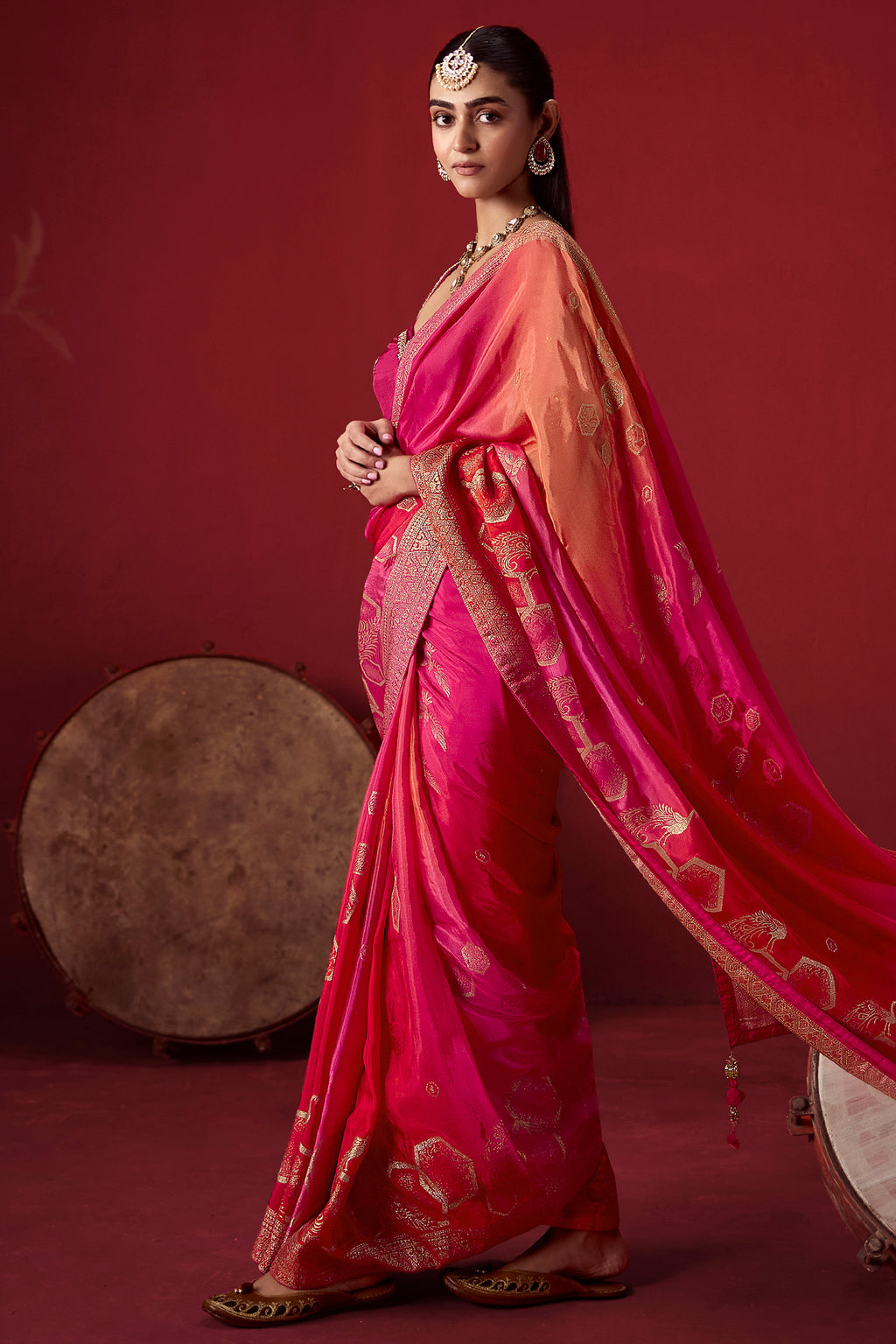 Magenta Dola Crape Soft Silk Saree with Ombre Shades
