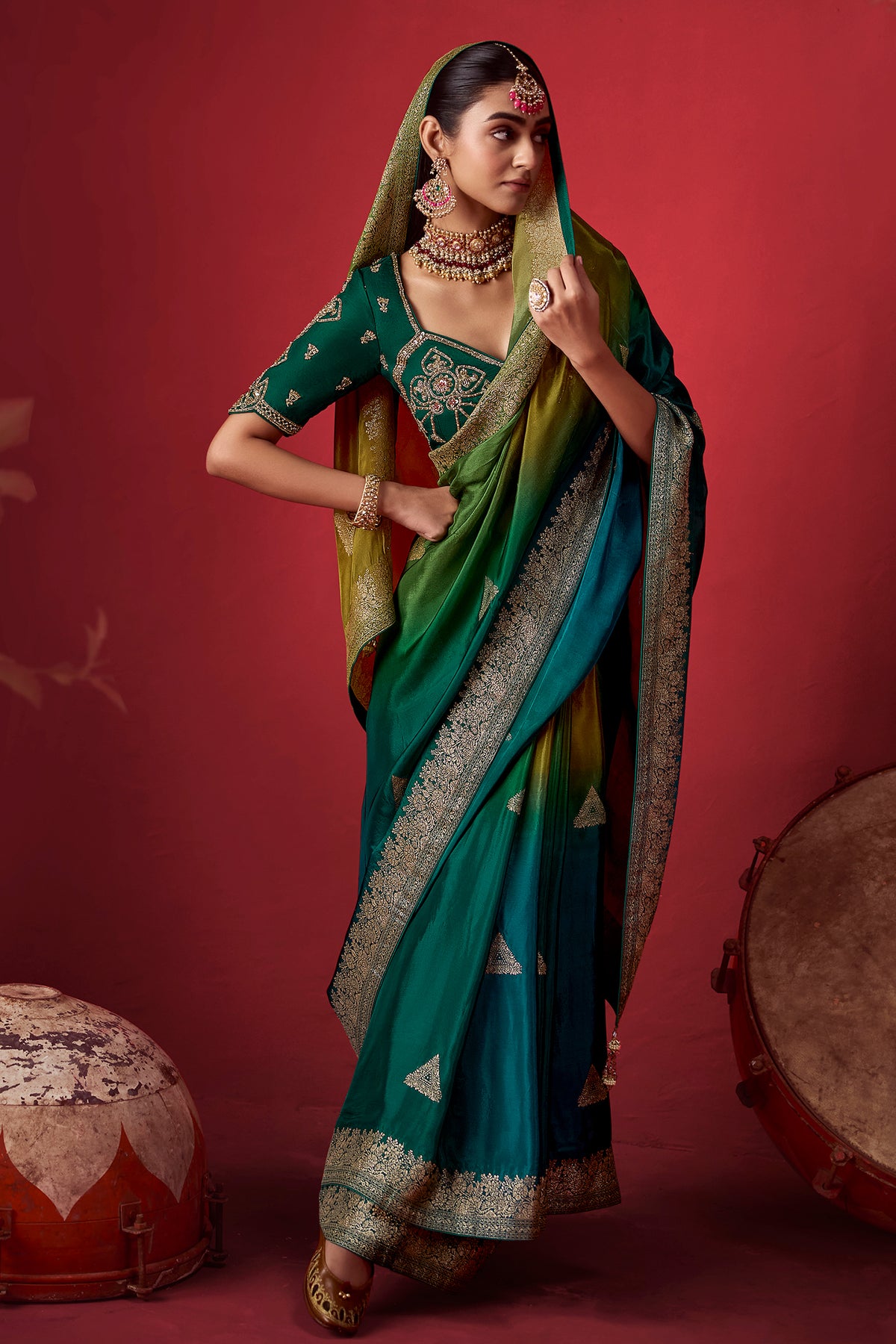 Green Dola Crape Soft Silk Woven Saree in Ombre Shade
