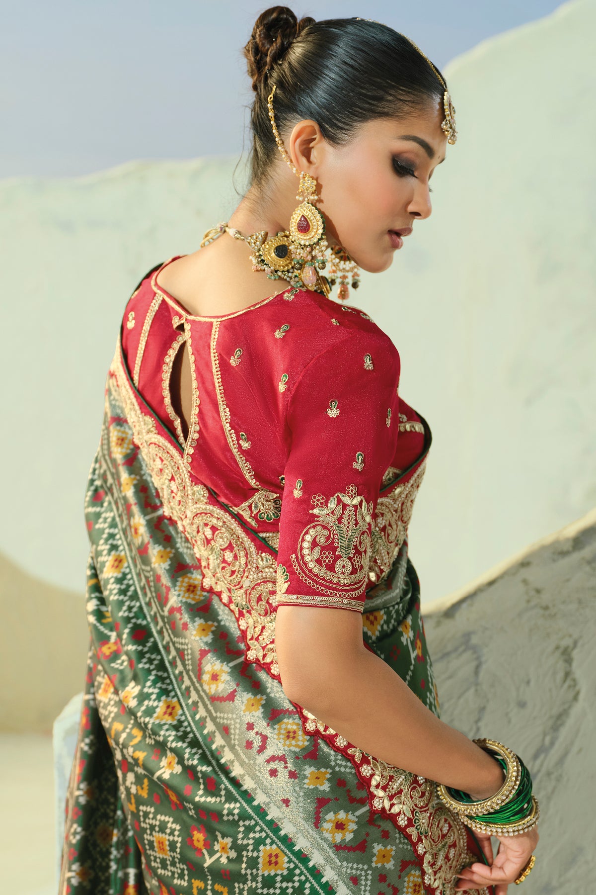 Dark Green Silk Traditional Woven Saree with Embroidered Border