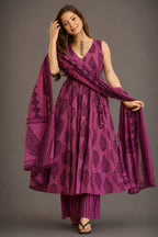 Berry Magenta Paisley Motif Printed Muslin Floor-Length Suit