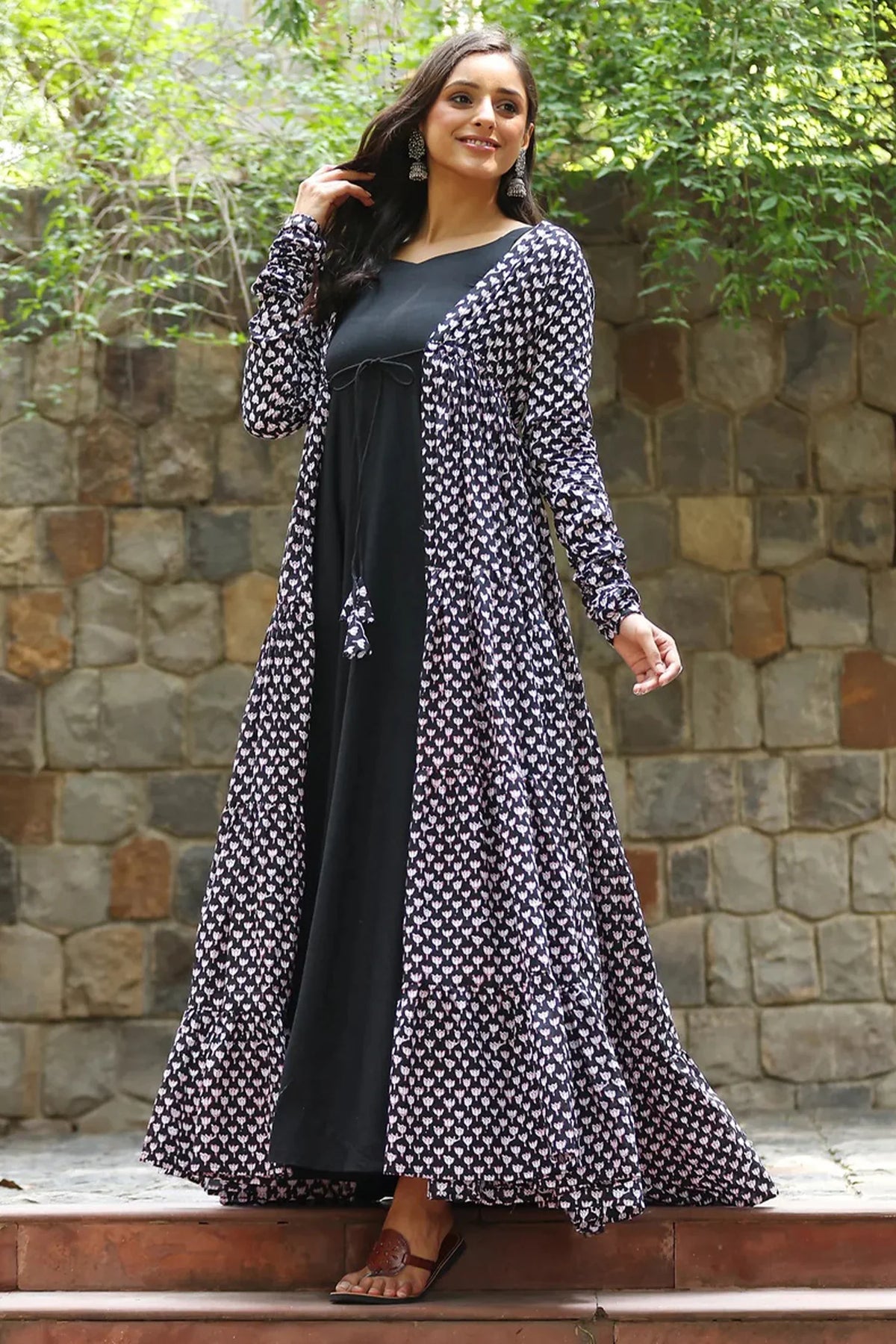 Black Georgette Plain Anarkali Kurti with Printed Long Shrug - black georgette saree