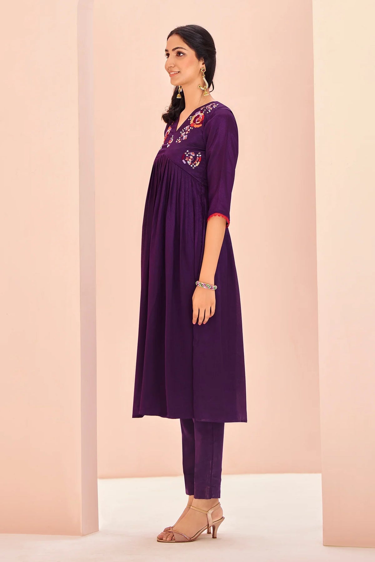 Purple Chinon V Neck Floral Motifs Kurti with Pant - purple saree