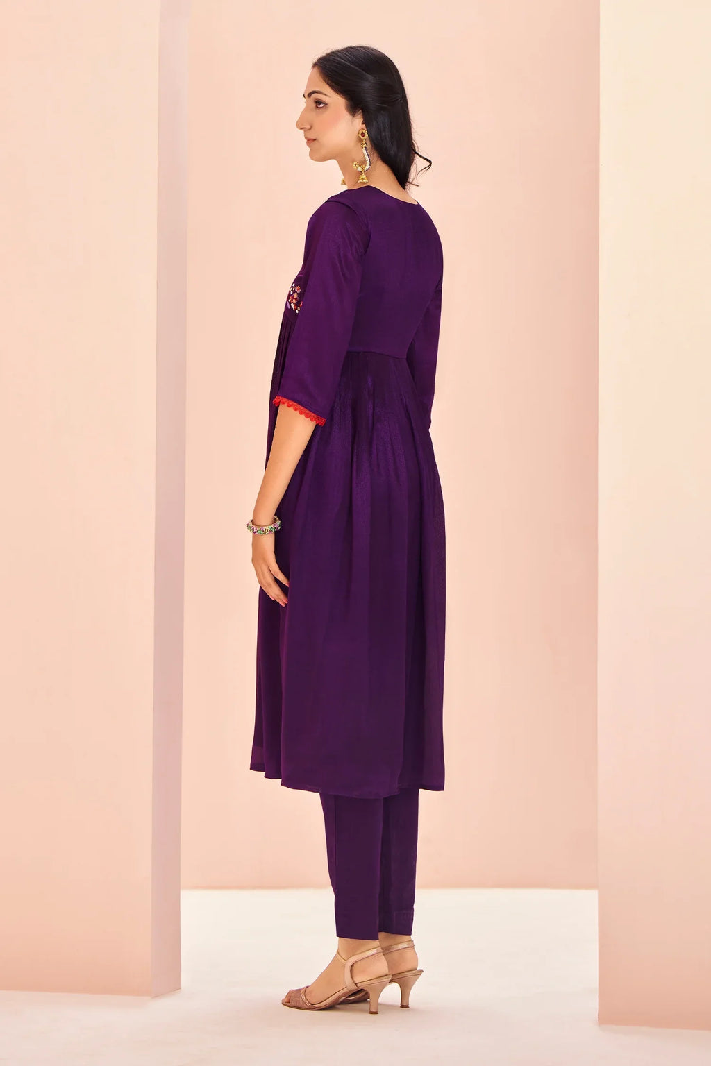 Purple Chinon V Neck Floral Motifs Kurti with Pant - purple saree