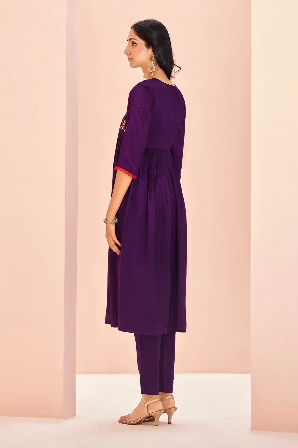 Purple Chinon V Neck Floral Motifs Kurti with Pant - purple saree